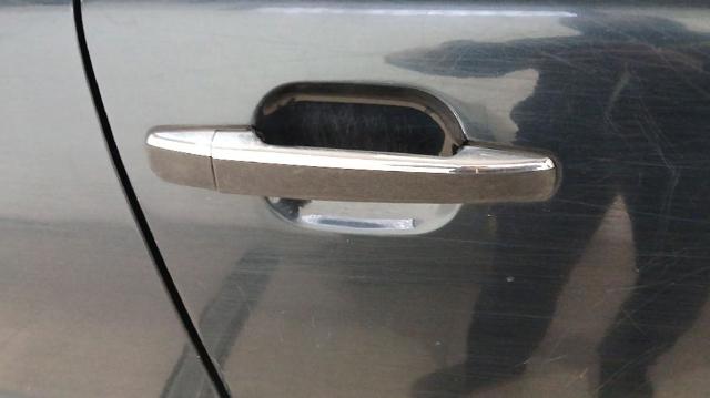 Klamka drzwi przednich zewnętrzna A2027601170 MERCEDES