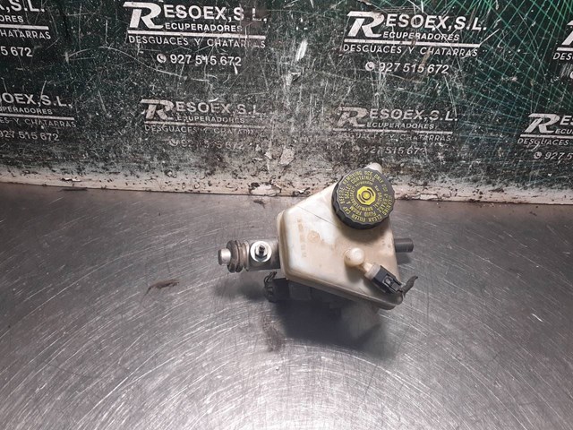 Zbiorniczek głównego cylindra hamulcowego (płynu hamulcowego) A2034300002 MERCEDES