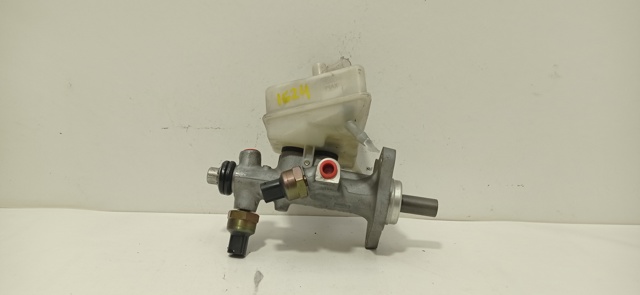 Zbiorniczek głównego cylindra hamulcowego (płynu hamulcowego) A2034300002 MERCEDES