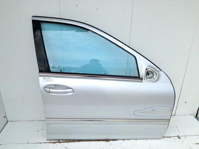 Drzwi przednie prawe A2037200205 MERCEDES