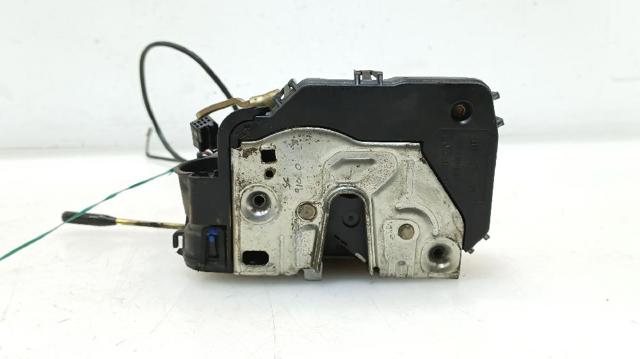 Zamek drzwi przednich prawych A2037200435 MERCEDES