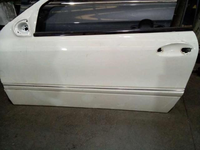 Drzwi przednie lewe A2037201505 MERCEDES