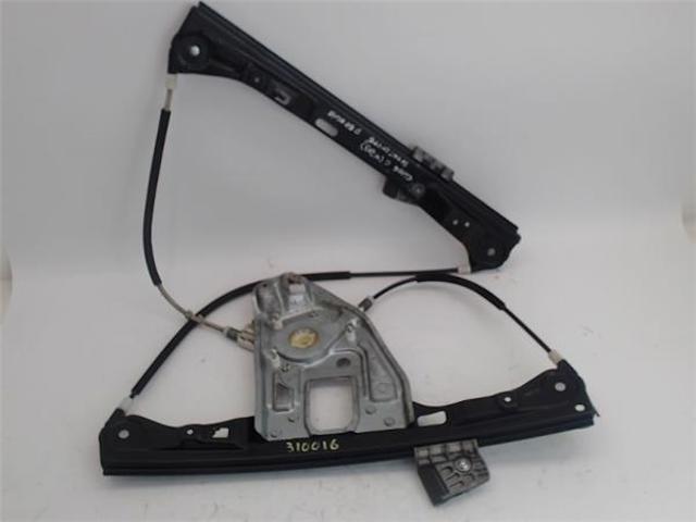 Mechanizm podnoszenia szyby drzwi przednich prawych A2037201646 MERCEDES