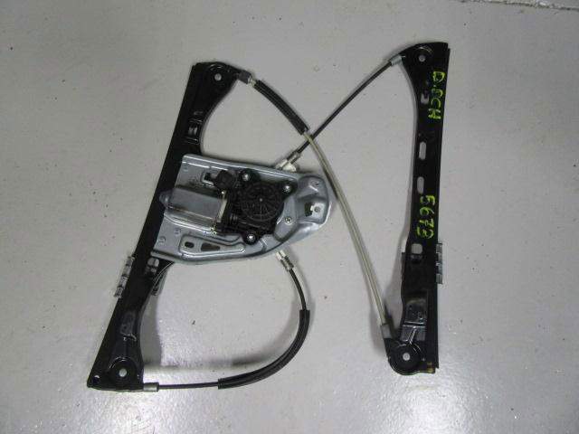 Mechanizm podnoszenia szyby drzwi przednich prawych A2037201646 MERCEDES