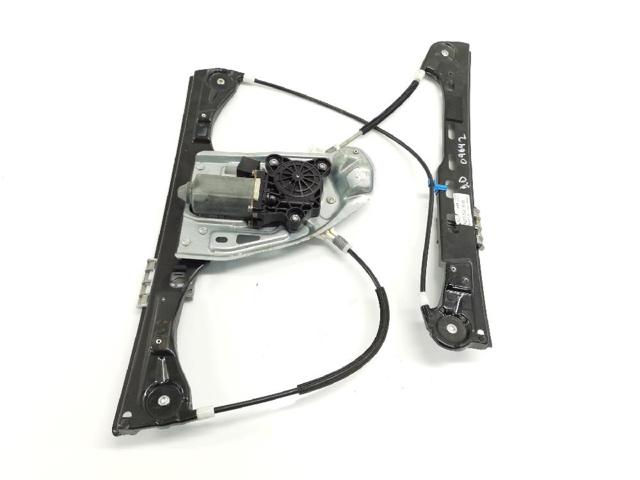 Mechanizm podnoszenia szyby drzwi przednich prawych A2037201646 MERCEDES
