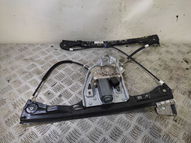 Mechanizm podnoszenia szyby drzwi przednich lewych A2037203146 MERCEDES