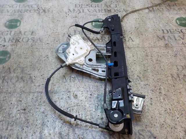 Mechanizm podnoszenia szyby drzwi przednich prawych A2037203246 MERCEDES