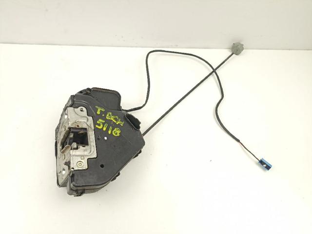 Zamek drzwi tylnych prawych A2037300235 MERCEDES