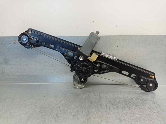Mechanizm podnoszenia szyby drzwi tylnych prawych A2037300446 MERCEDES