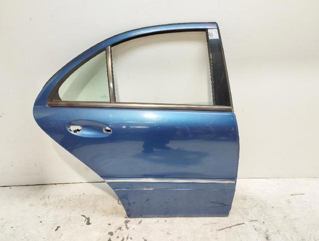 Drzwi tylne prawe A2037300805 MERCEDES