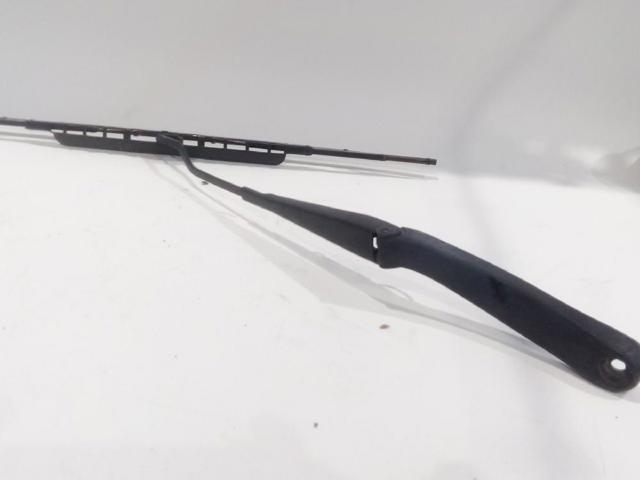 Ramię wycieraczki szyby przedniej A2038200544 MERCEDES