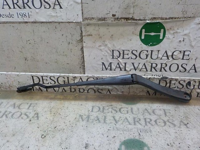 Ramię wycieraczki szyby przedniej A2038200544 MERCEDES