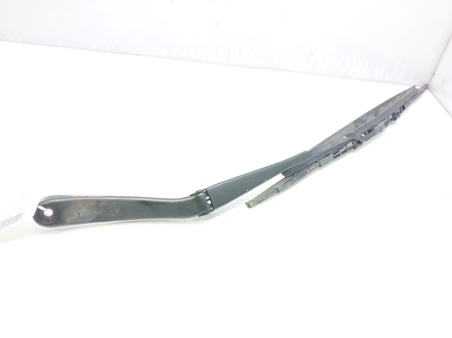 Ramię wycieraczki szyby przedniej A2038200544 MERCEDES