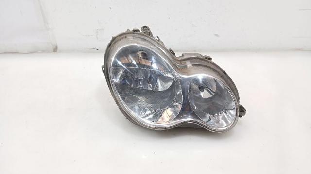 Reflektor prawy A2038201259 MERCEDES