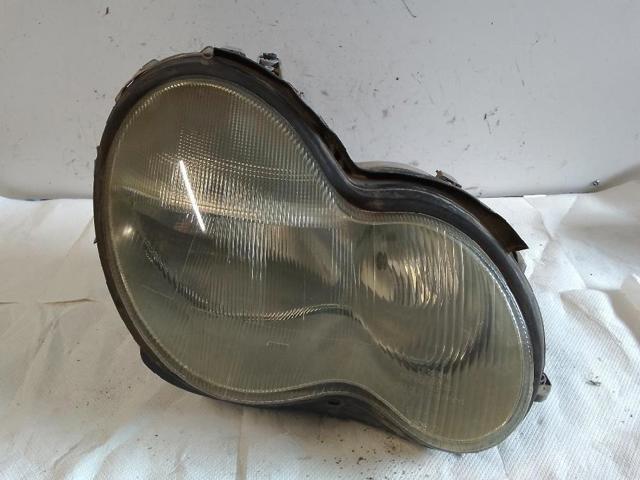 Reflektor prawy A2038201259 MERCEDES