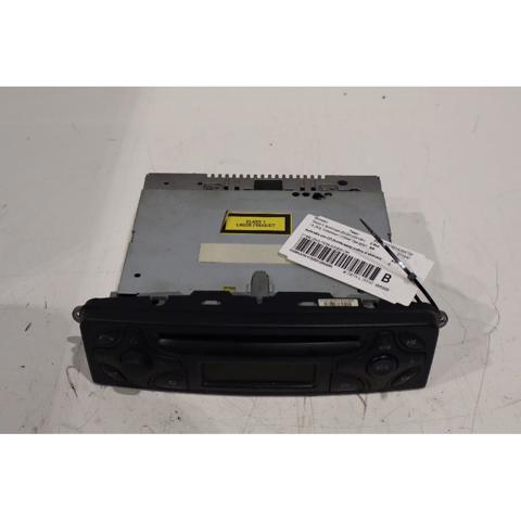 Radioodtwarzacz (radio AM/FM) A2038201786 MERCEDES