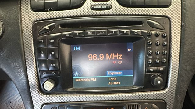  Mercedes C  (W203)