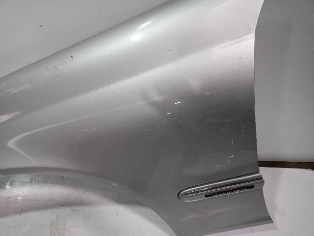 Błotnik przedni lewy A2038800118 MERCEDES