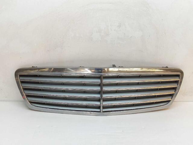 Atrapa chłodnicy A2038800183 MERCEDES