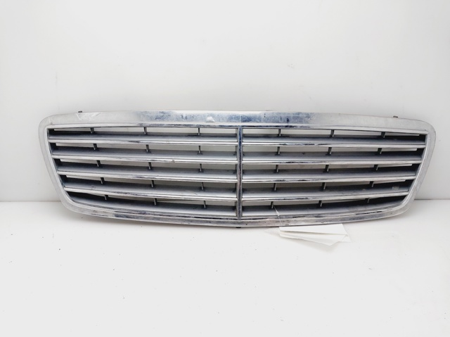 Atrapa grill Mercedes C