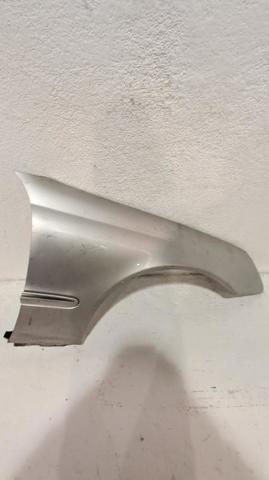 Błotnik przedni prawy A2038800218 MERCEDES
