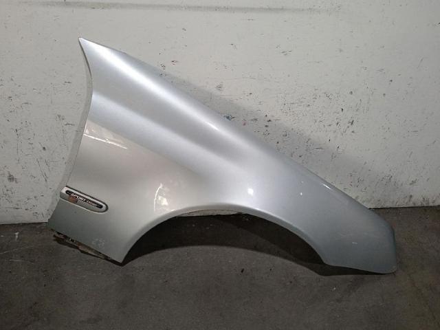 Błotnik przedni prawy do Mercedes C CL203