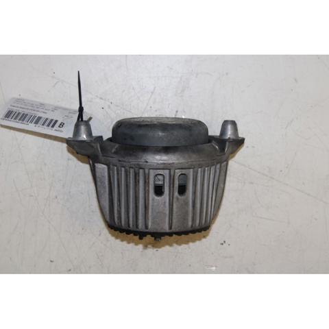 Poduszka (podpora) silnika lewa A2042405817 MERCEDES