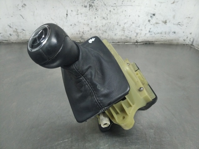 Mechanizm zmiany biegów (cięgno) A2042677524 MERCEDES