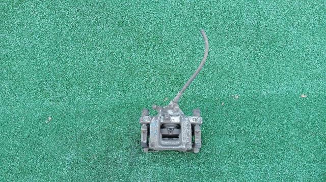 Zacisk hamulcowy tylny lewy A2044230181 MERCEDES