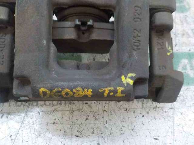 Zacisk hamulcowy tylny lewy A2044231181 MERCEDES