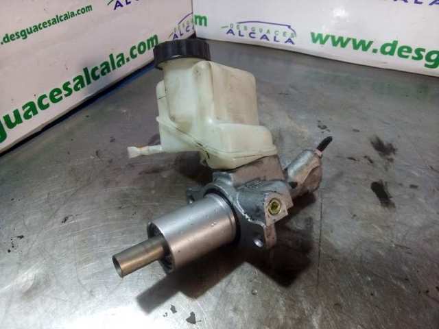 Główny cylinder hamulców A2044300501 MERCEDES