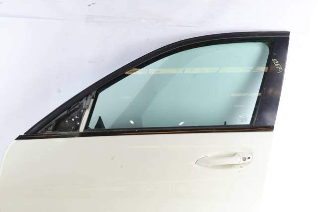 Drzwi przednie lewe A2047200105 MERCEDES