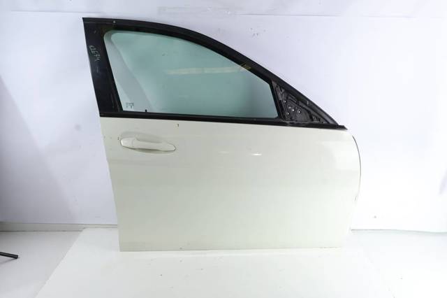 Drzwi przednie prawe A2047200205 MERCEDES