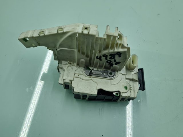A2047202735 Mercedes