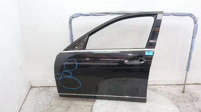 Drzwi przednie lewe A2047205900 MERCEDES
