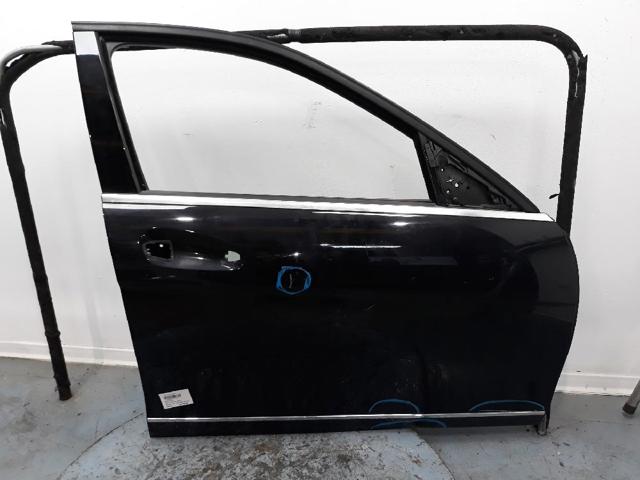 Drzwi przednie prawe A2047206000 MERCEDES