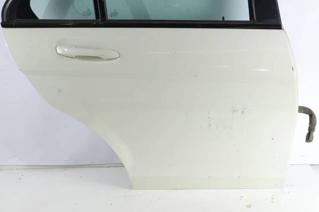 Drzwi tylne prawe A2047300205 MERCEDES