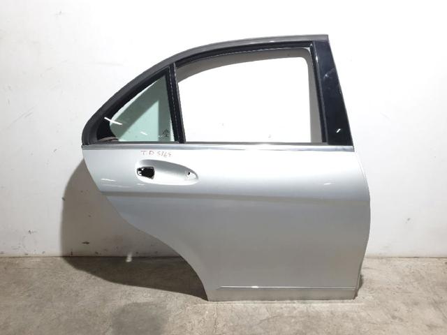 Drzwi tylne prawe A2047302200 MERCEDES