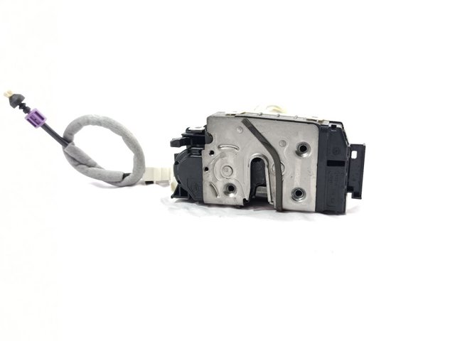 Zamek drzwi tylnych lewych A2047302735 MERCEDES