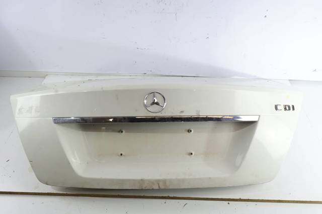 Klapa bagażnika A2047500075 MERCEDES