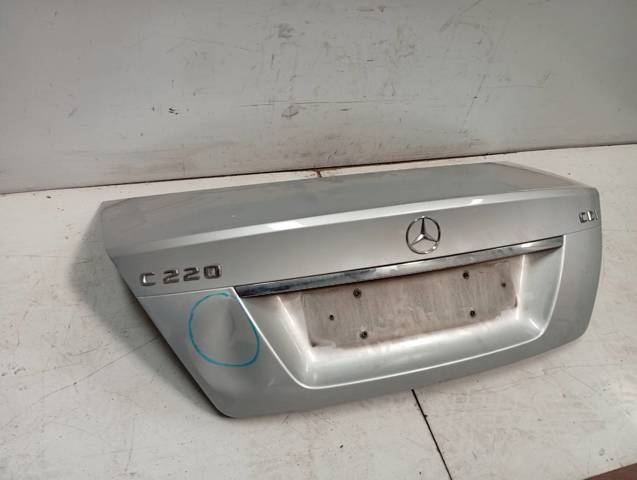 Klapa bagażnika A2047500075 MERCEDES