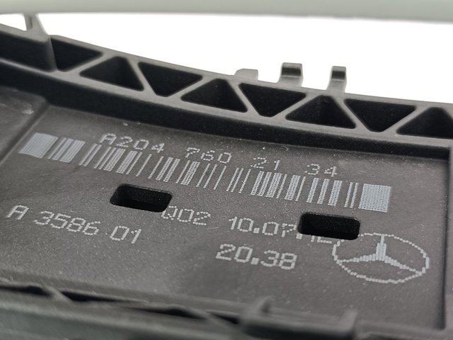 Pałąk zewnętrznej klamki drzwi tylnych lewych A2047602134 MERCEDES
