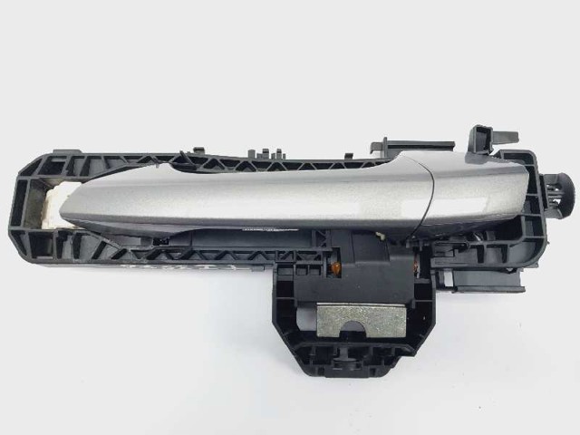 Pałąk zewnętrznej klamki drzwi tylnych lewych A2047602134 MERCEDES