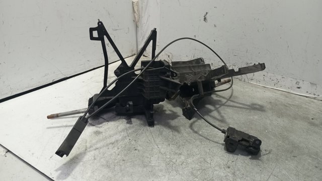Zamek maski A2048800260 MERCEDES