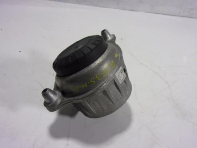 Poduszka (podpora) silnika prawa A2052406717 MERCEDES