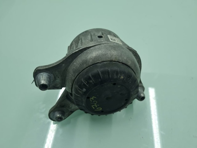 Poduszka (podpora) silnika prawa A2052406717 MERCEDES