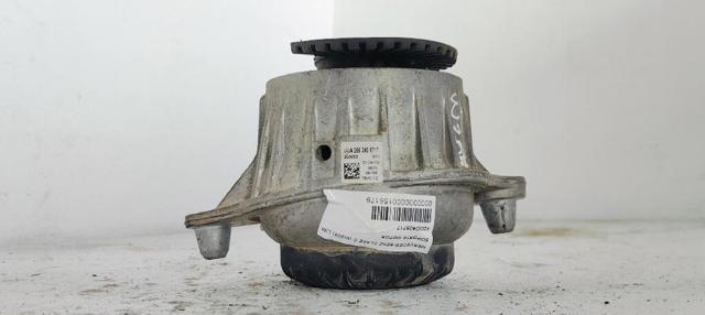 Poduszka (podpora) silnika prawa A2052406717 MERCEDES
