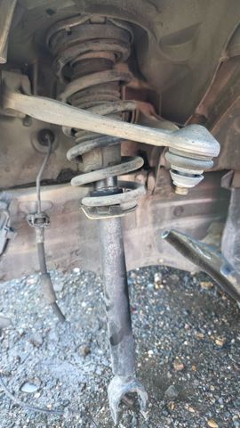 Amortyzator przedni A2053208330 MERCEDES