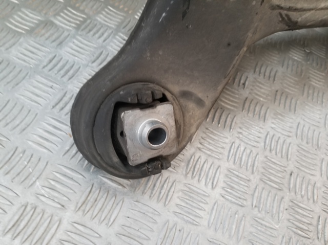 Korpus osi tylnej A2053507207 MERCEDES