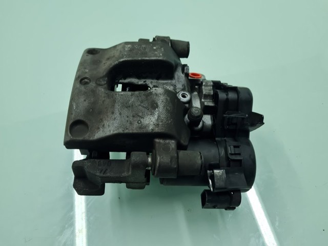 Zacisk hamulcowy tylny prawy A2054232098 MERCEDES